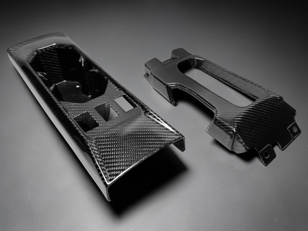 CAN AM MAVERICK R CARBON FIBER - FRONT CENTER CONSOLE