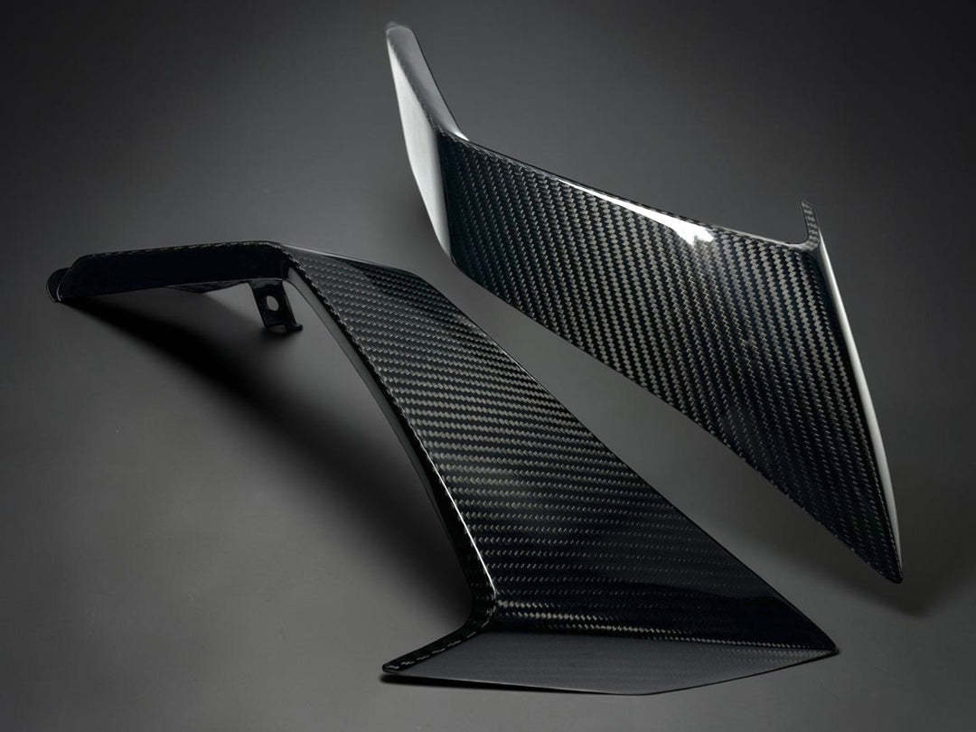 CAN AM MAVERICK R CARBON FIBER TAIL LIGHT TRIM SET